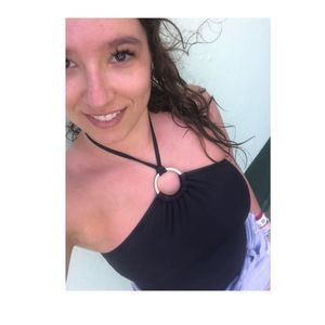 Meet your Posher, Noemie